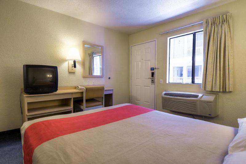 Motel 6-Anaheim, Ca - Buena Park Eksteriør billede