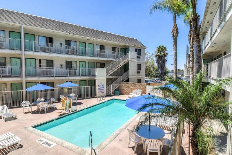 Motel 6-Anaheim, Ca - Buena Park Eksteriør billede