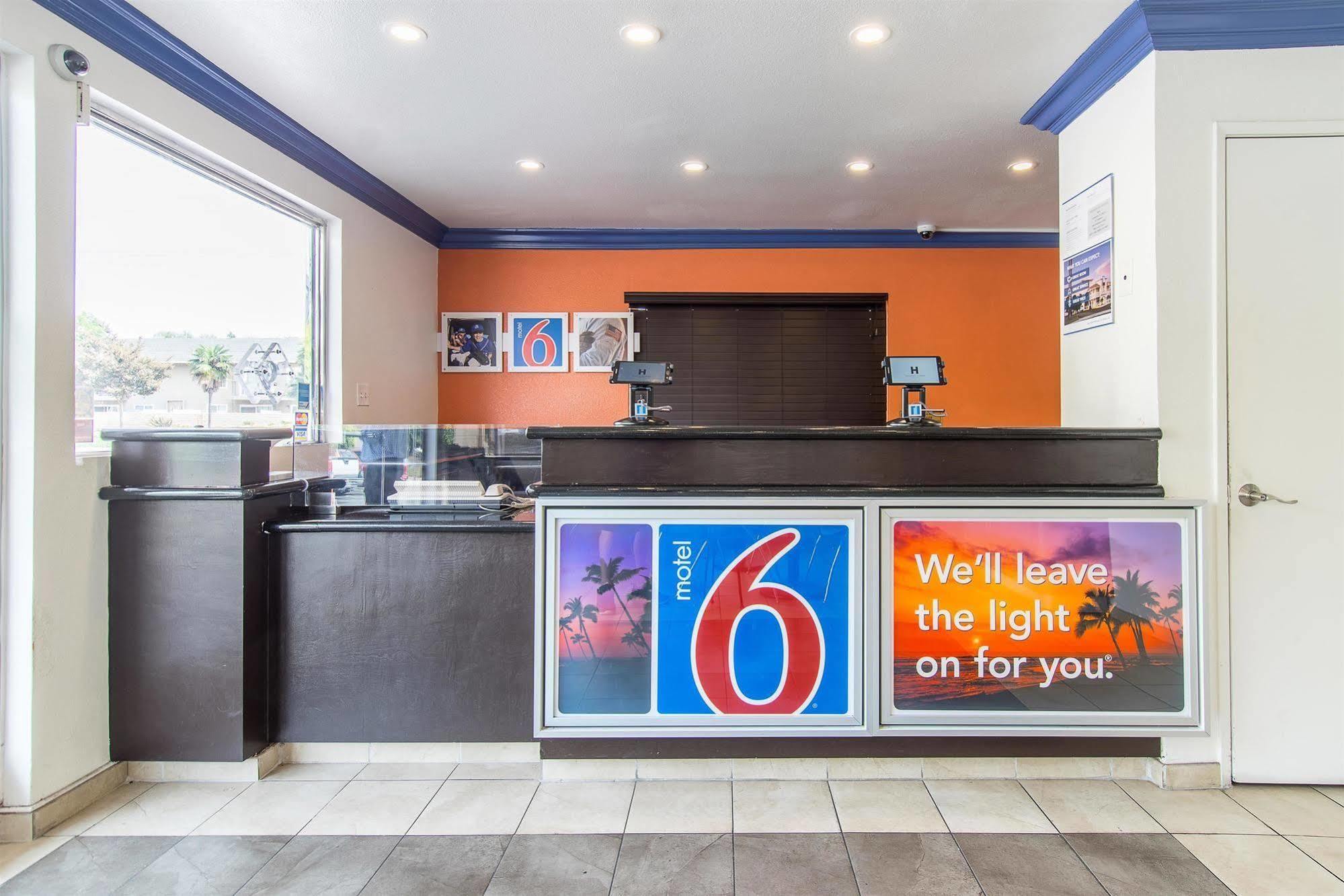 Motel 6-Anaheim, Ca - Buena Park Eksteriør billede