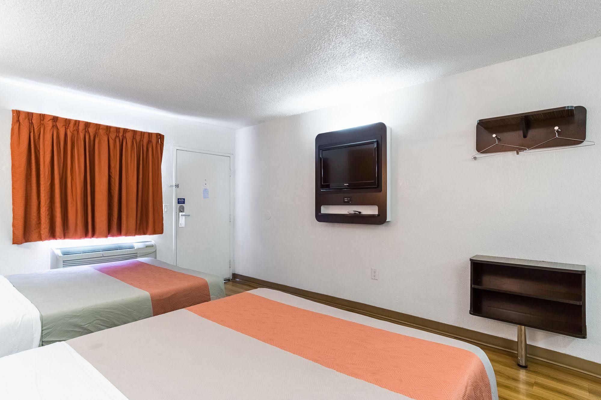 Motel 6-Anaheim, Ca - Buena Park Eksteriør billede